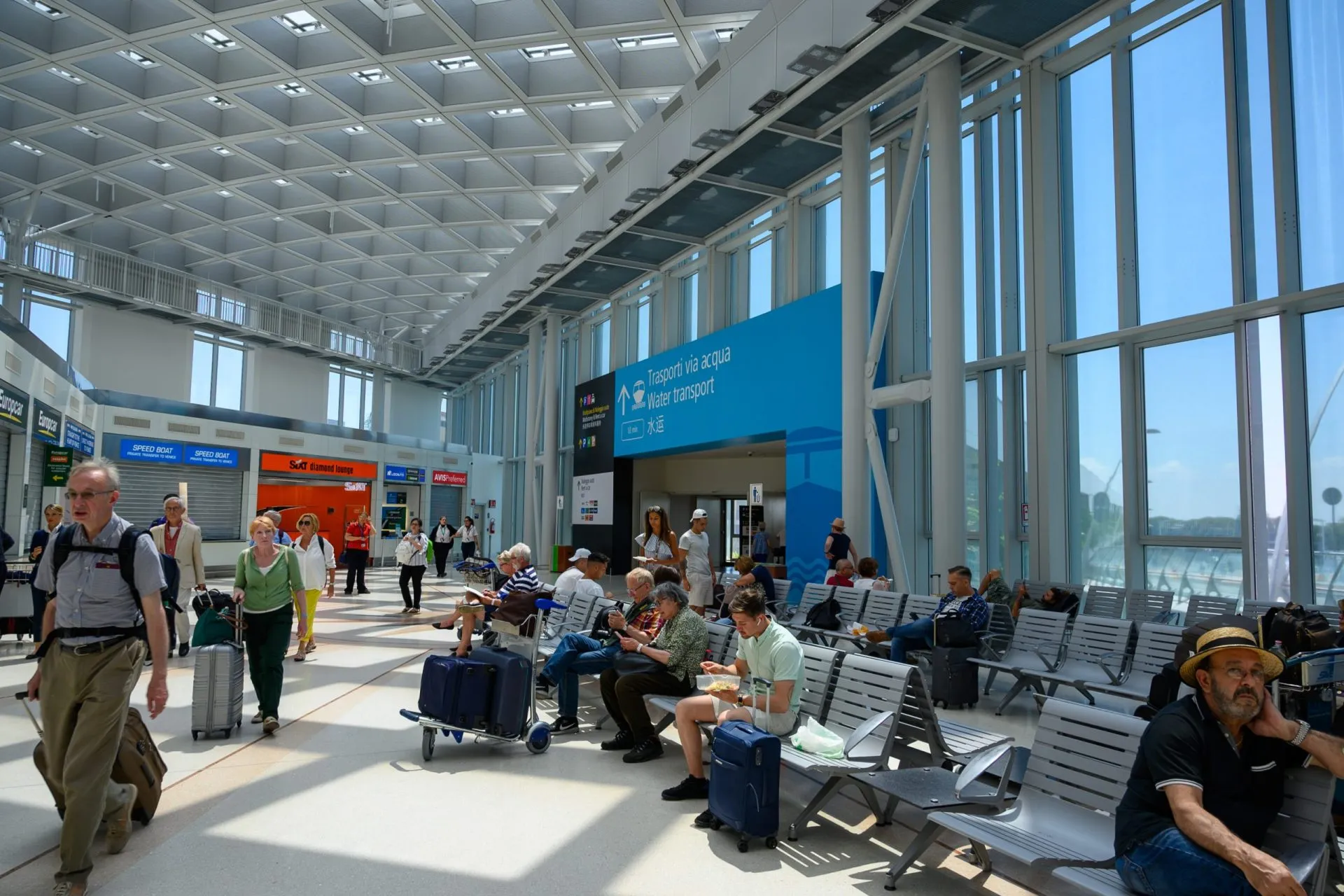 水上バス乗り場への通路