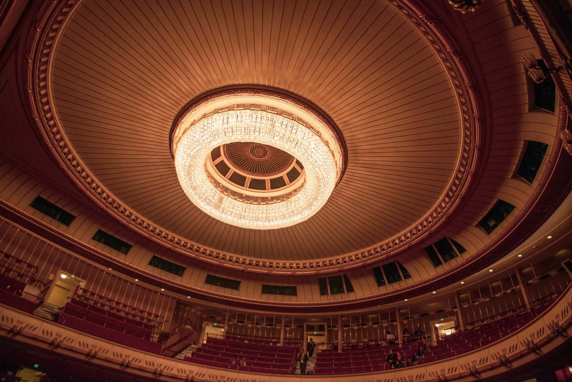 歌劇場のホール内部