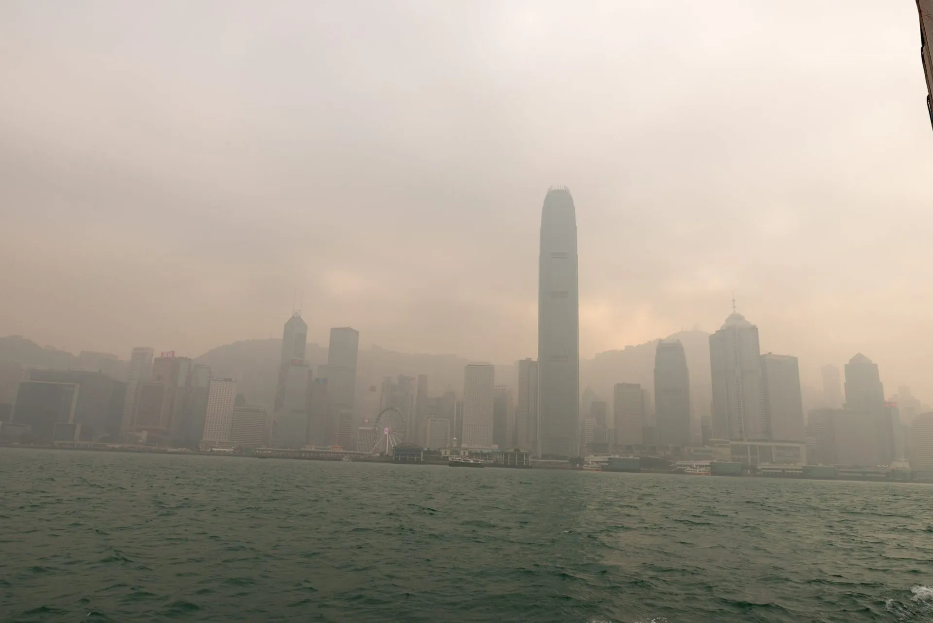 香港に戻ってきた風景