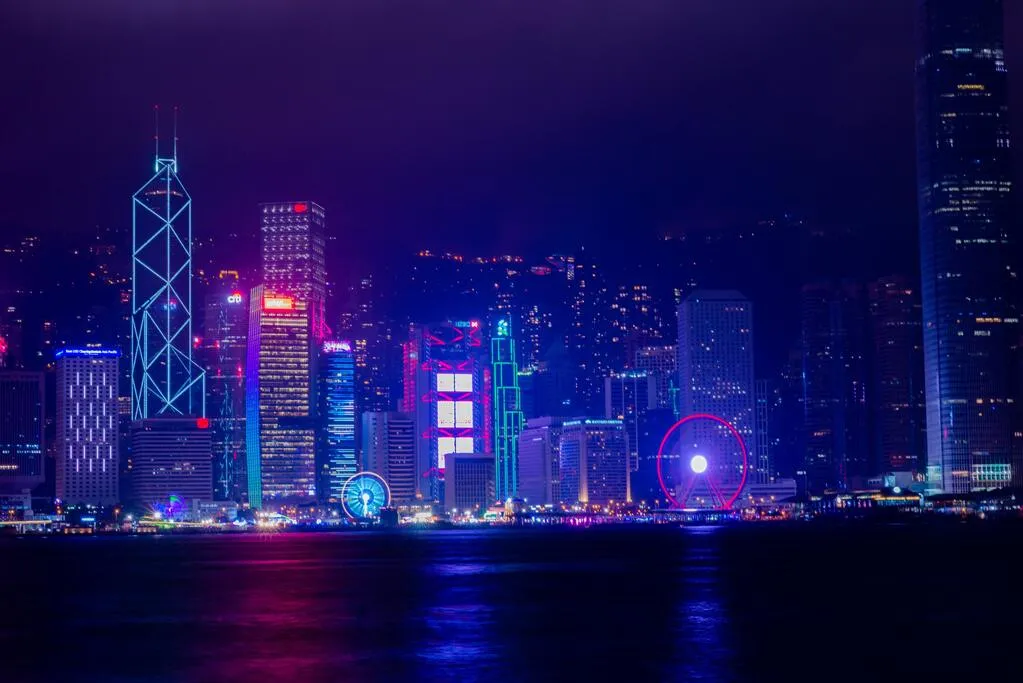 望遠で撮った香港のビル