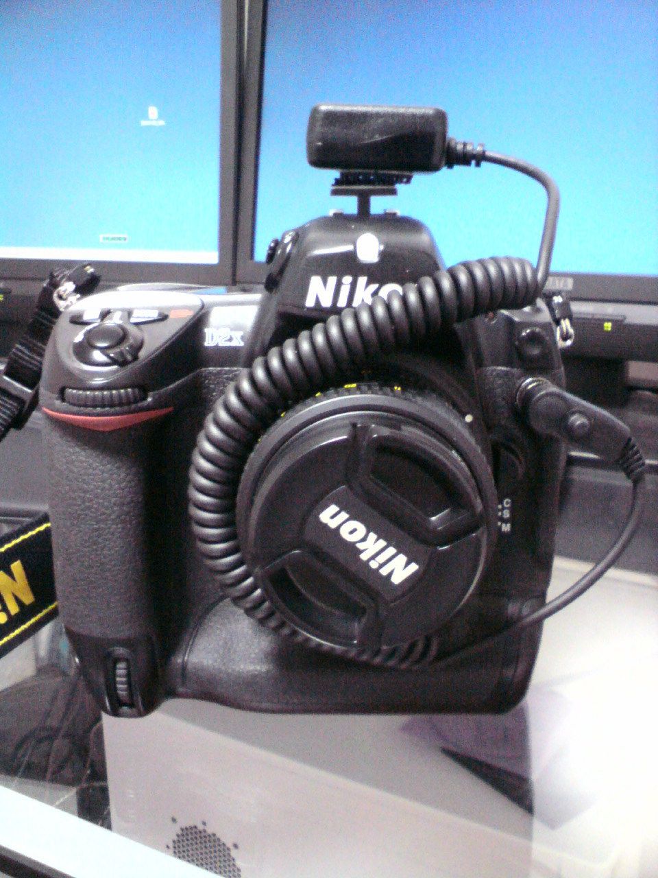 Nikon D2X with GPS